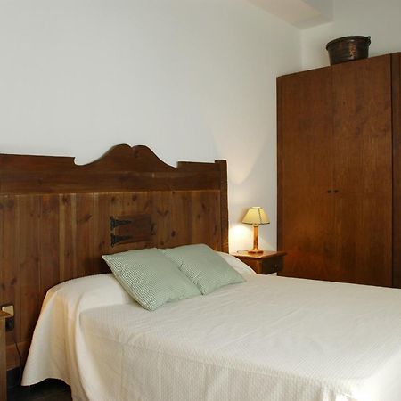 Apartamentos Linsoles Eriste Luaran gambar