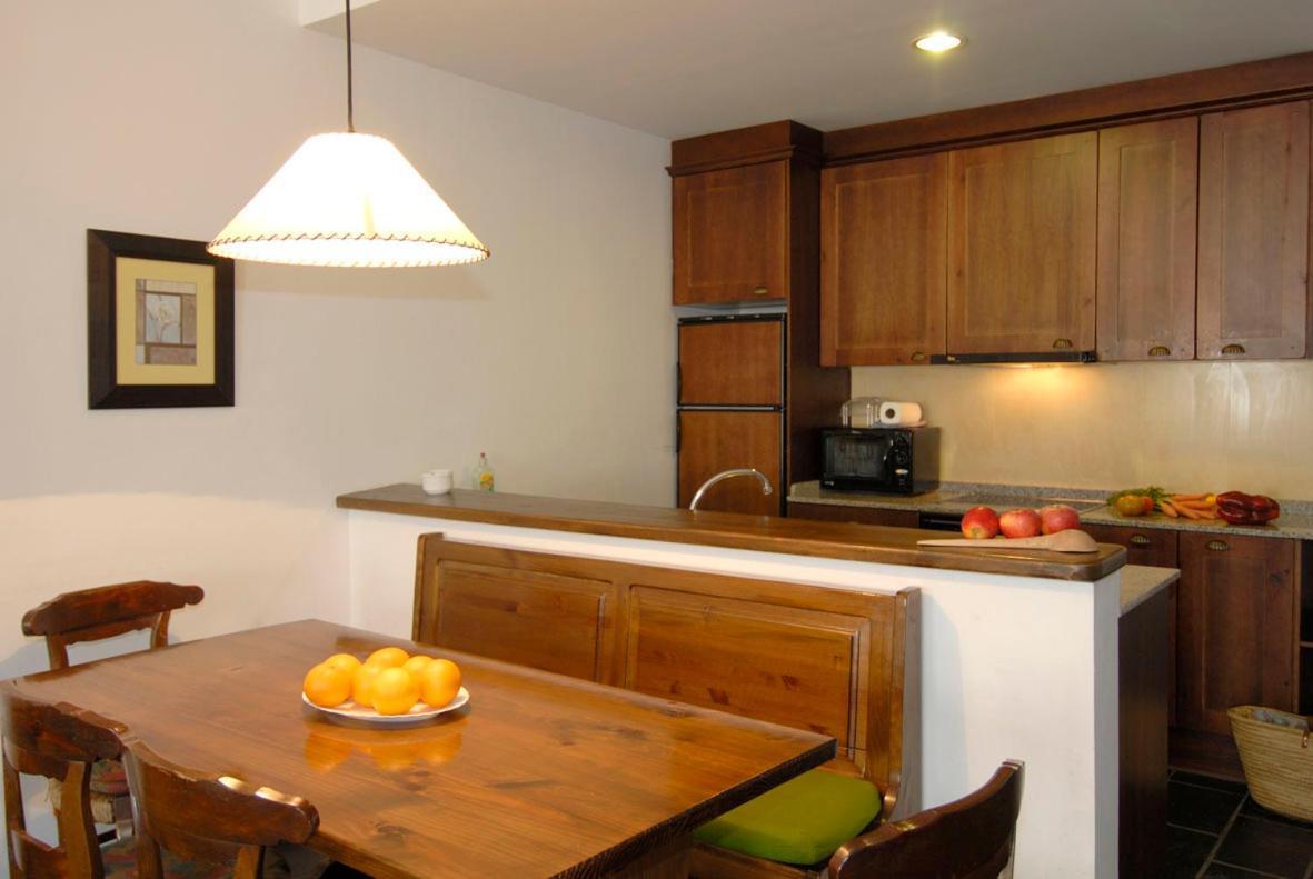 Apartamentos Linsoles Eriste Luaran gambar