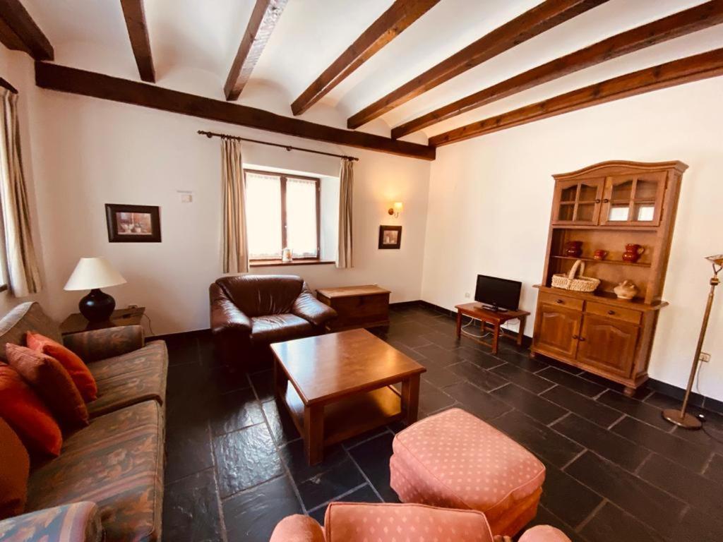 Apartamentos Linsoles Eriste Luaran gambar