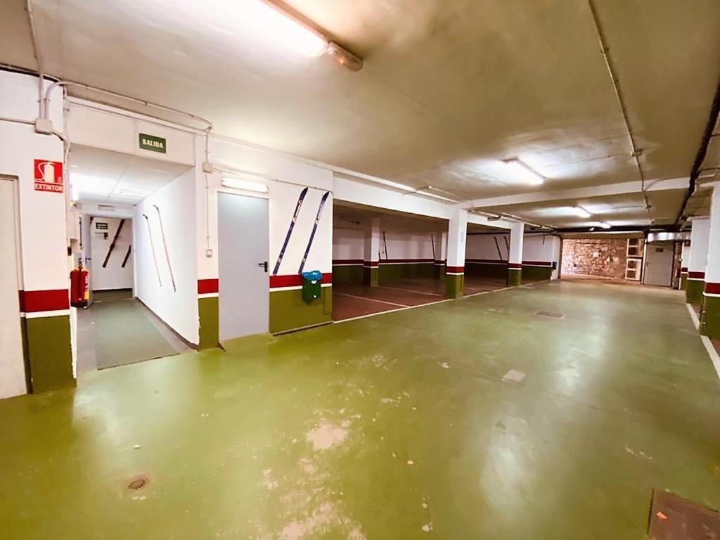 Apartamentos Linsoles Eriste Luaran gambar