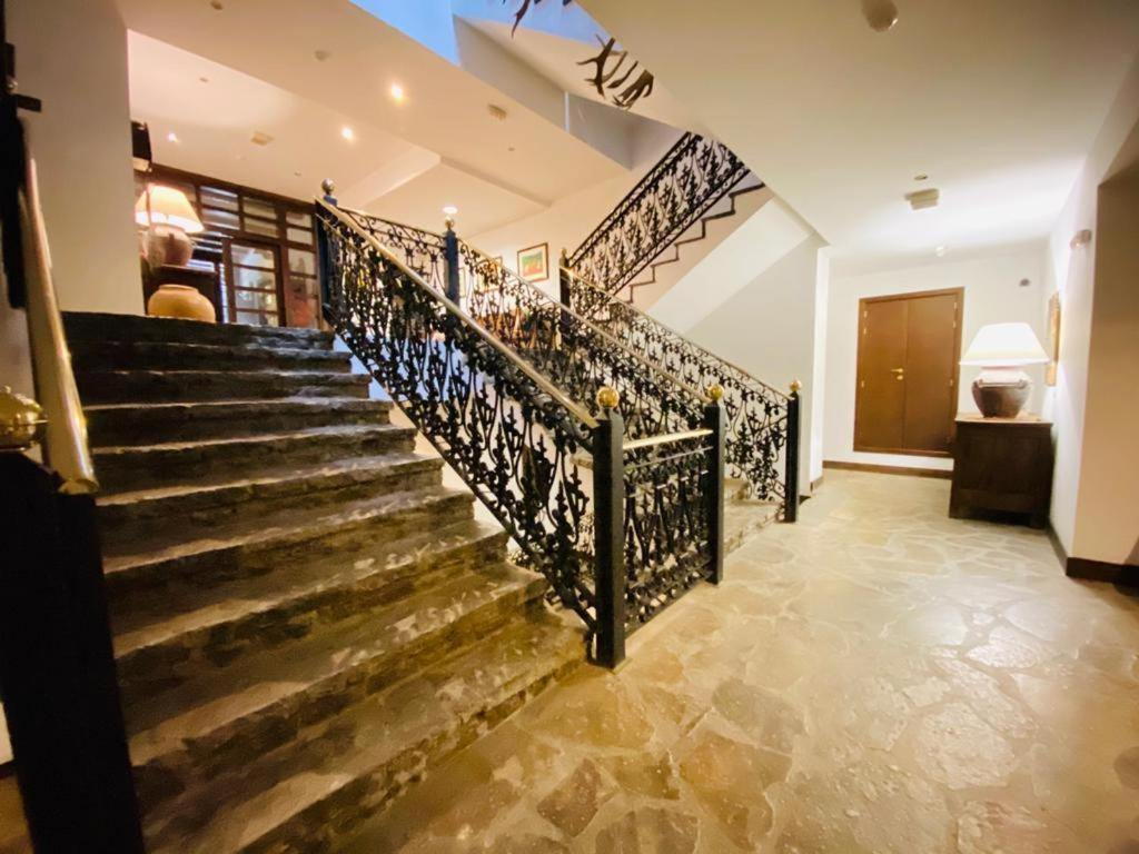 Apartamentos Linsoles Eriste Luaran gambar